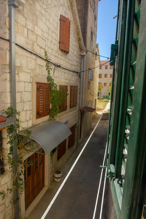 Rooms Livia Trogir Habitación foto