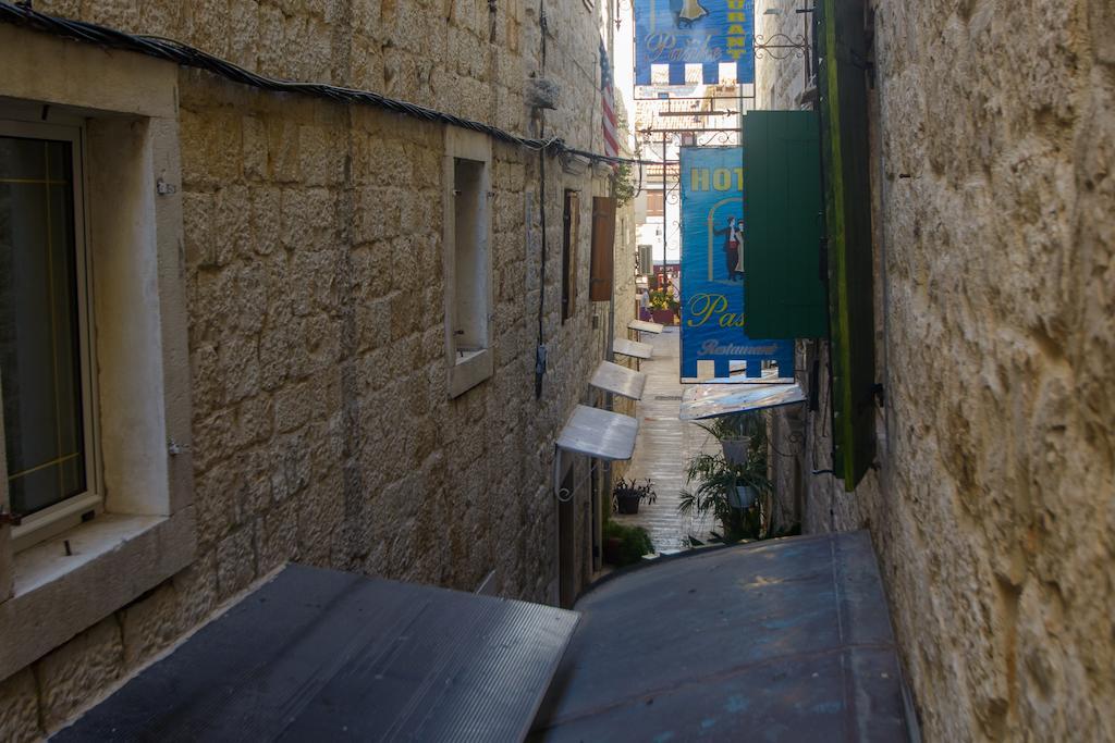 Rooms Livia Trogir Habitación foto