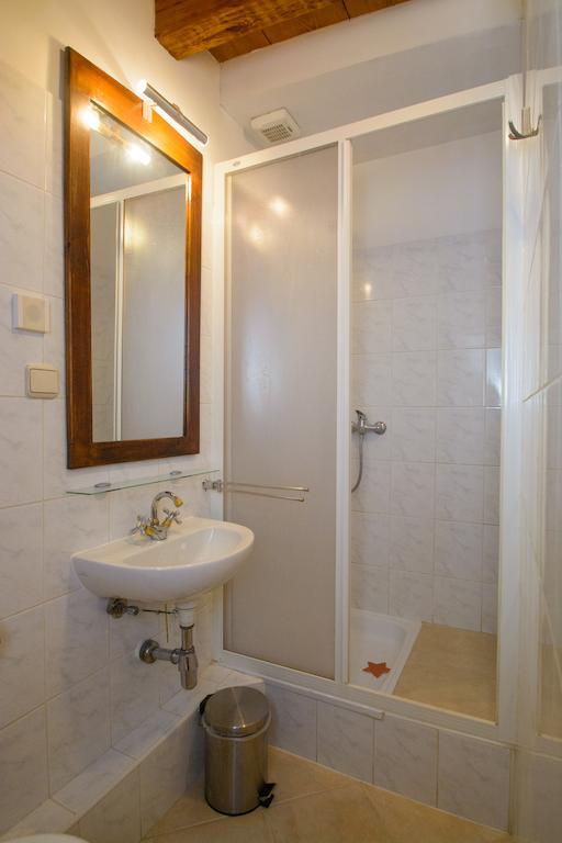 Rooms Livia Trogir Habitación foto