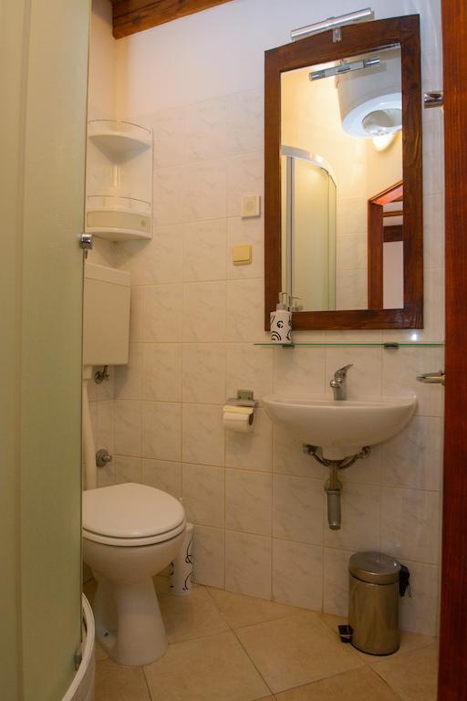 Rooms Livia Trogir Habitación foto